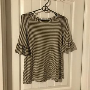 Bell sleeve top
